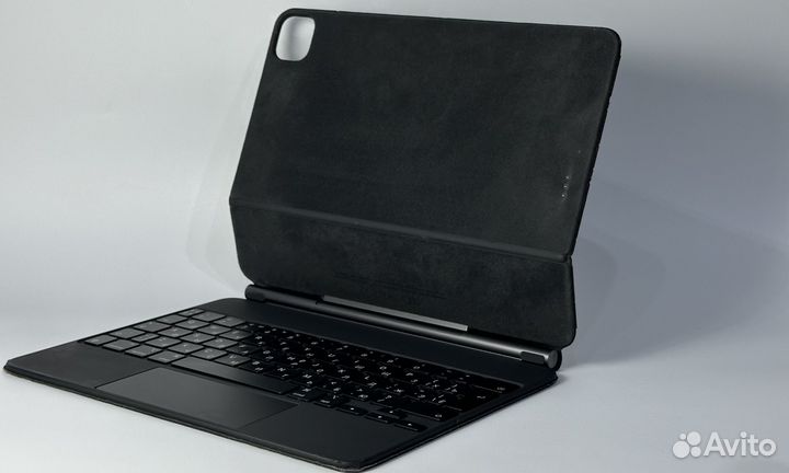 Клавиатура Apple Magic Keyboard для iPad Pro