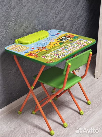 Детский стол и стул(комплект)