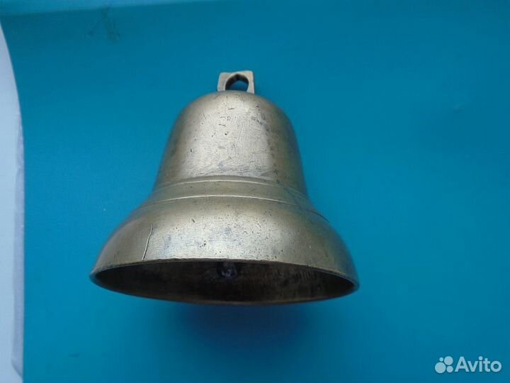 Колокол с надписью Егор Клюйков в селе Пурих