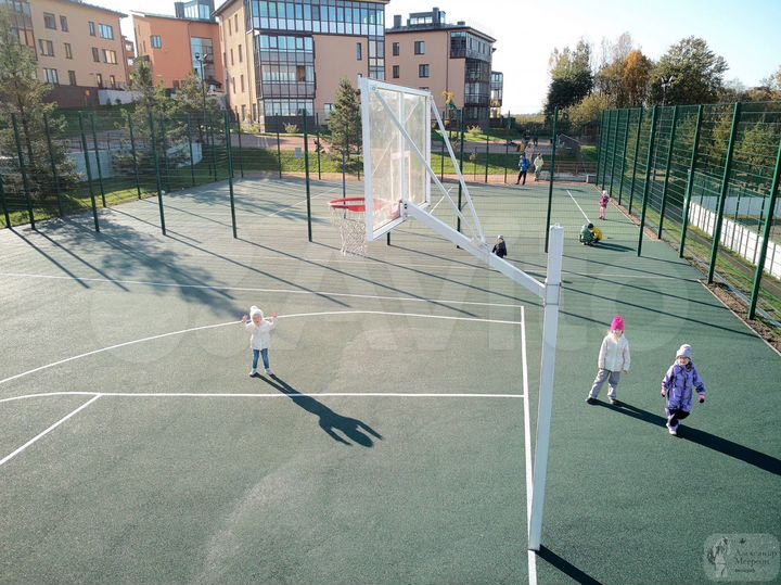 2-к. квартира, 70 м², 1/3 эт.