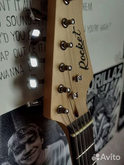 Электрогитара