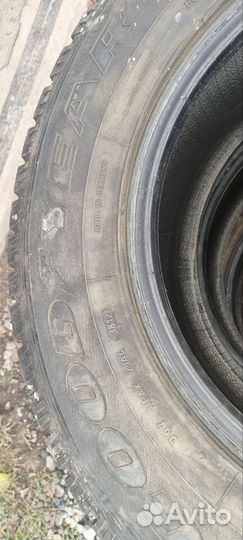 Goodyear UltraGrip 500 265/65 R17