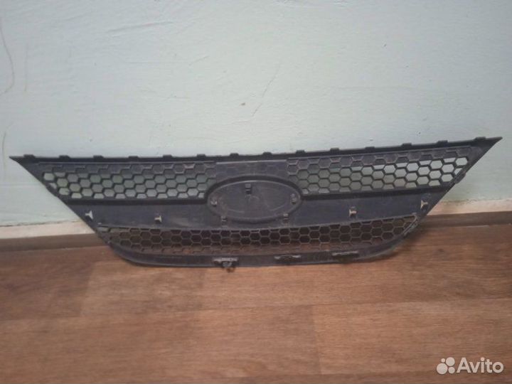 Решетка радиатора LADA Largus 2012