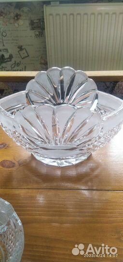 Набор хрустальных ваз