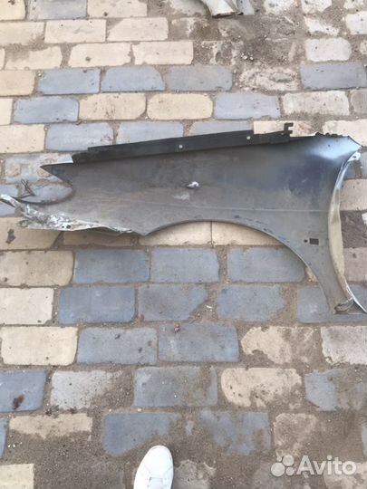 Крыло переднее правое Рено Меган 1
