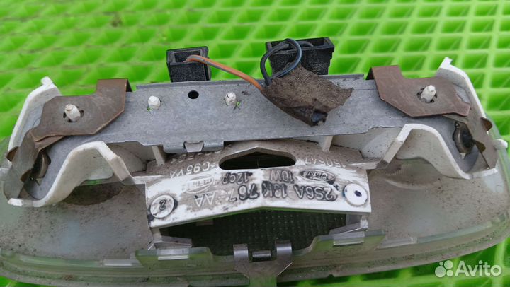 Плафон подсветки салона Focus 1