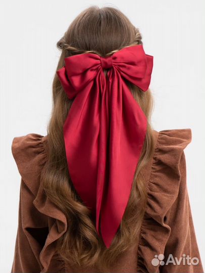 Бант для волос на заколке атласный, на выпускной