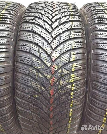 Firestone Winterhawk 4 215/55 R17 98V