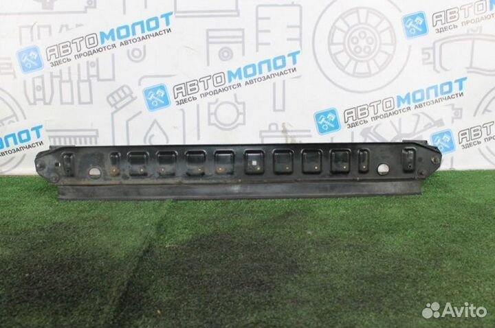 Рамка радиатора Volvo V70 Iii BW