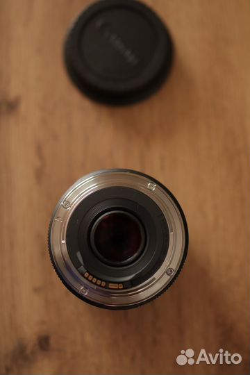 Объектив canon 50mm 1 8