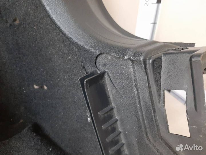 Обшивка багажника Volkswagen Tiguan 2017