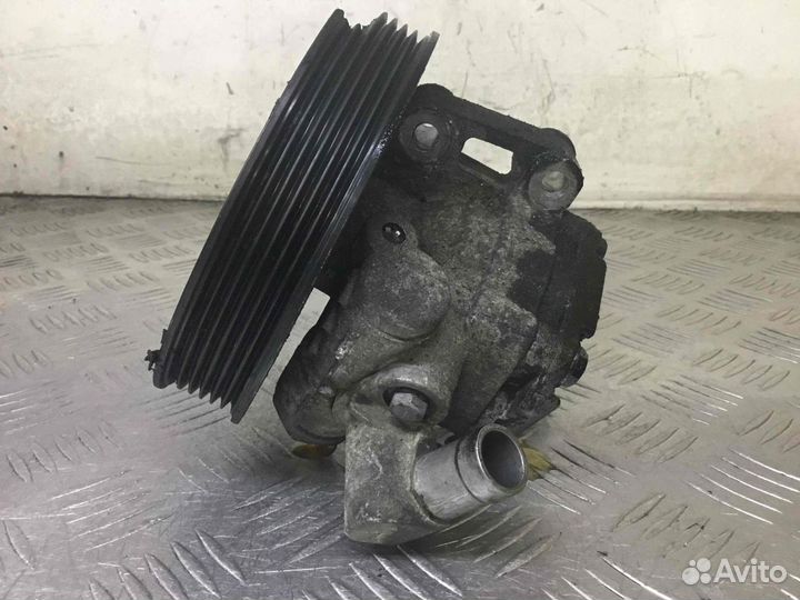 Насос гидроусилителя руля Мерседес цлк A0044661301