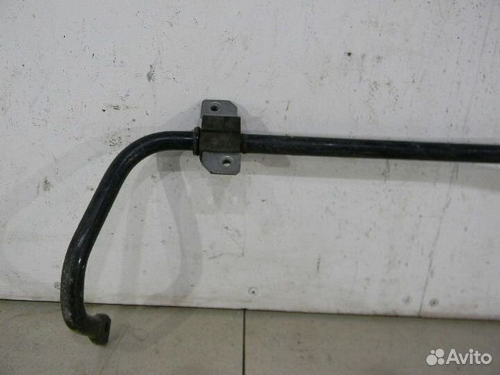 Стабилизатор передний