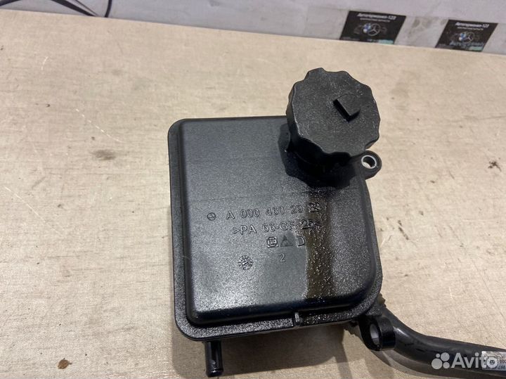 Бачок гидроусилителя руля Mercedes C180 C204