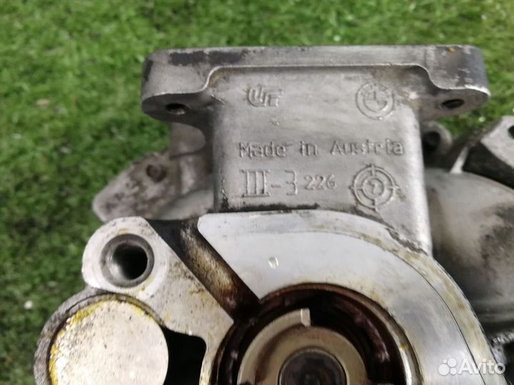 Помпа водяная BMW 3-series E90 E91