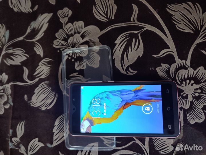 Elephone ECOO E04, 3/16 ГБ