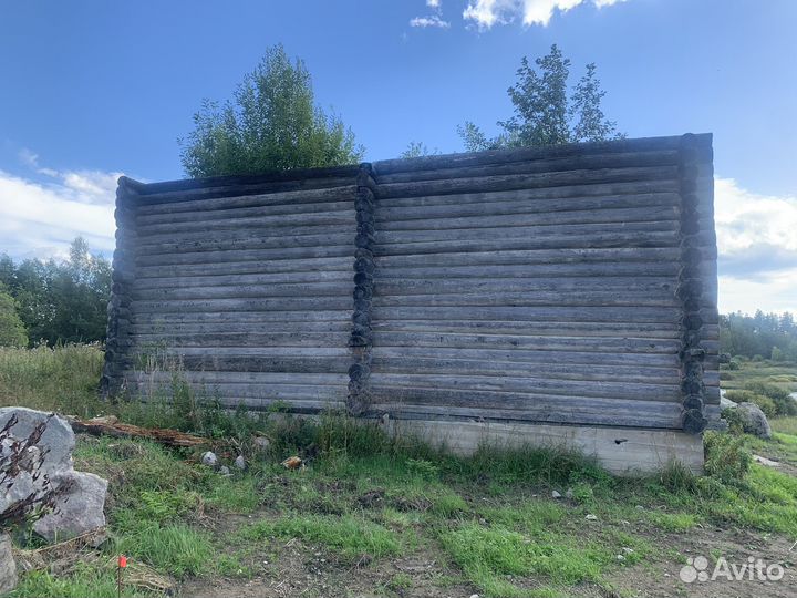 Сруб дома из бревна под разбор