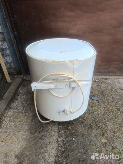Продам водогрей 50 л