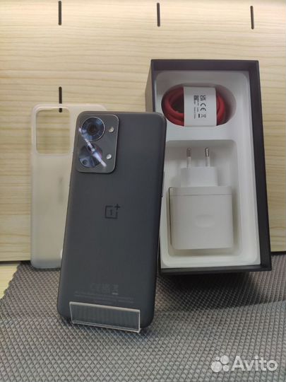 OnePlus Nord 2T, 8/128 ГБ