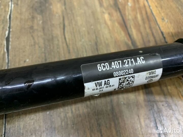 VW Polo Sedan GT Привод (Полуось) передний левый