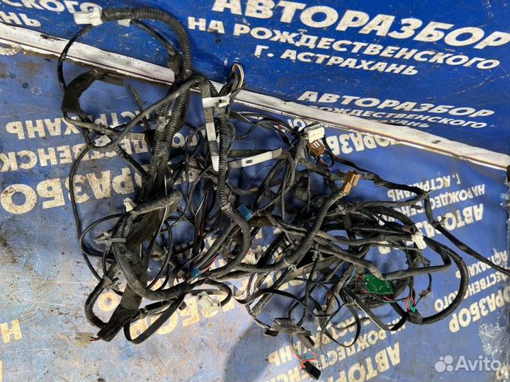 Проводка салона Nissan Maxima A33 седан 2001