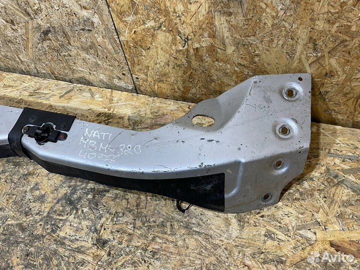 Планка кассеты радиаторов Mercedes-Benz M-Класс