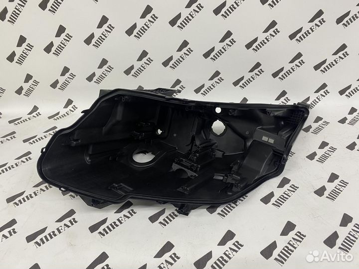 Левый корпус фары Land Rover Range Rover Vogue V