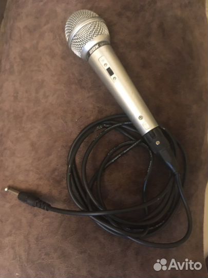 Микрофон BBK dm-998 для караоке