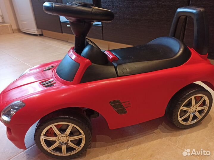 Машинка каталка толокар mercedes