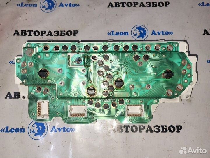 Щиток приборов Mitsubishi Galant EA7A 4G94 2001