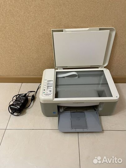 Принтер цветной HP F2280