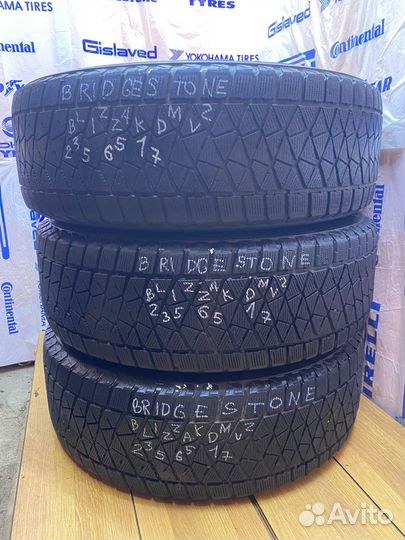 Bridgestone Blizzak DM-V2 235/65 R17