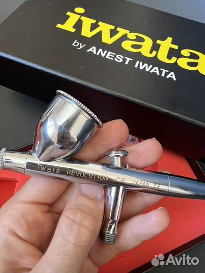 Аэрограф Iwata CR Revolution