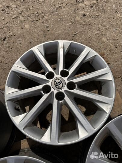 Литые диски Toyota R17 5*114.3