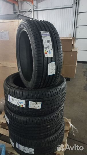 Michelin Pilot Sport 4 SUV 275/40 R21 107Y