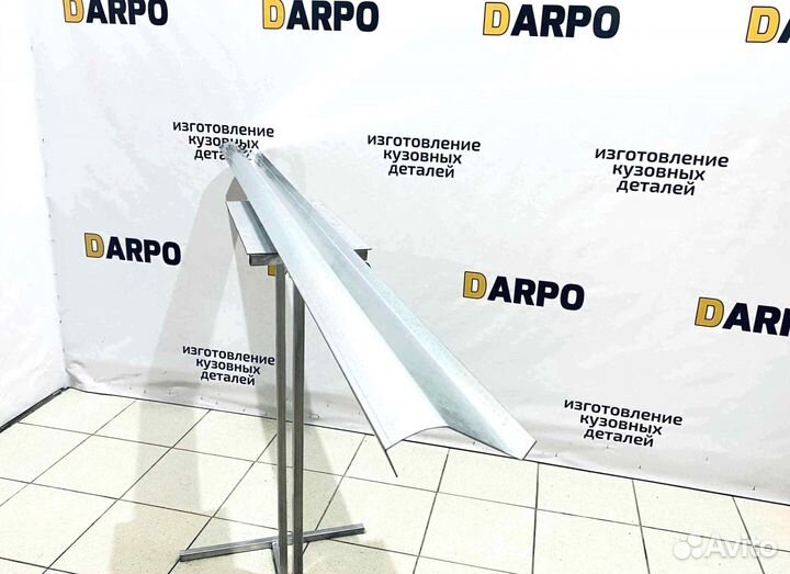 Пороги для Mazda MPV 1999-2006 (LW)