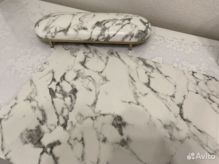 Подставка для рук маникюрная с ковриком