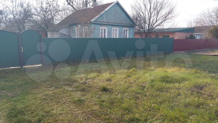 Дом 40 м² на участке 1,38 га