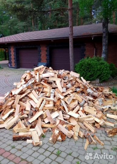 Дрова с доставкой в укладку любого объема