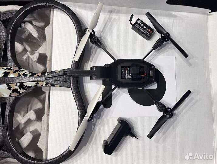 Квадрокоптер ar.drone2.0
