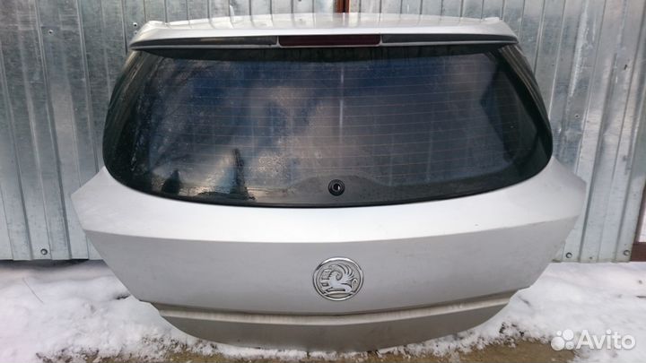 Крышка багажника Opel Astra H GTC