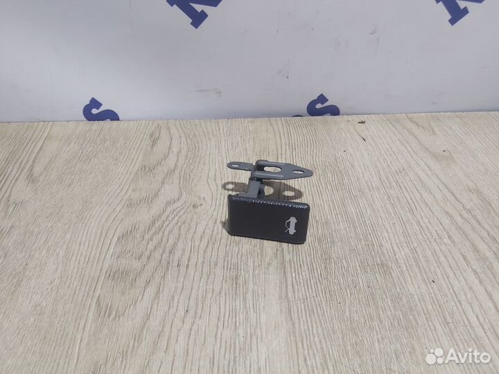 Лапка открывания капота Honda Fit GD1 2004г