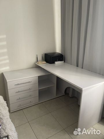 Компьютерный / письменный стол hoff