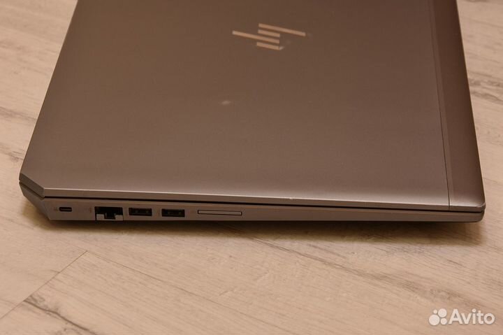 HP Zbook15 G5 Intel Xeon/32Gb/SSD/P2000