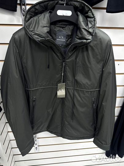 Легкие куртки Armani комфортные