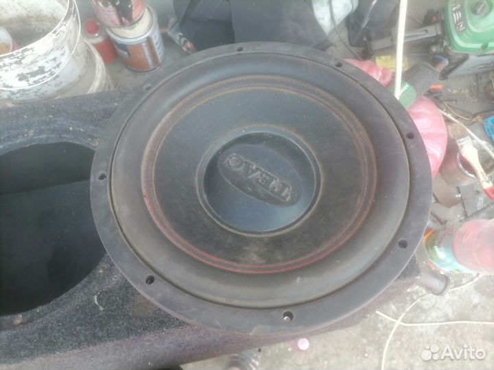 Сабвуфер с коробом