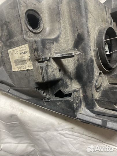 Фара передняя левая без креплений Nissan Tiida C11