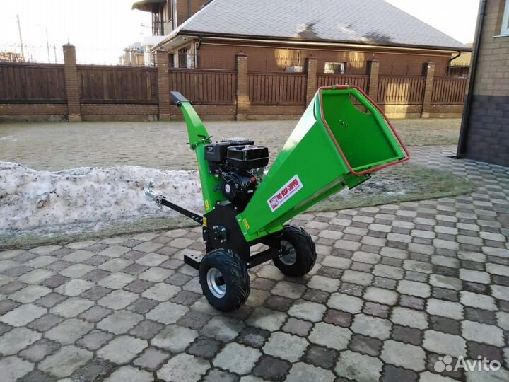 Измельчитель веток, древесины, дробилка