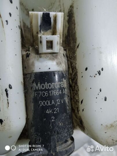 Бачок стеклоомывателя Ford Escape Maverick