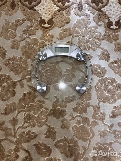 Весы напольные электронные до 300кг